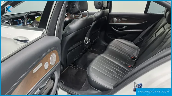 MERCEDES E-CLASS E300E EXCLUSIVE
