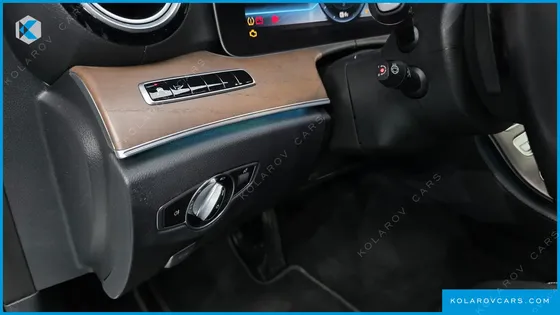 MERCEDES E-CLASS E300E EXCLUSIVE