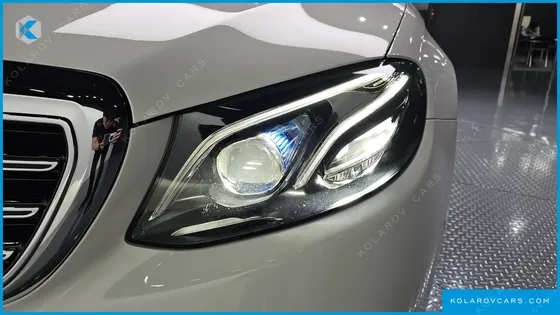 MERCEDES E-CLASS E300E EXCLUSIVE