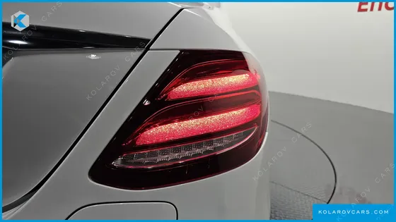 MERCEDES E-CLASS E300E EXCLUSIVE
