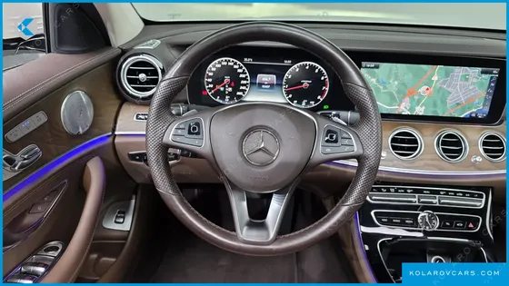 MERCEDES E-CLASS E300 4MATIC EXCLUSIVE