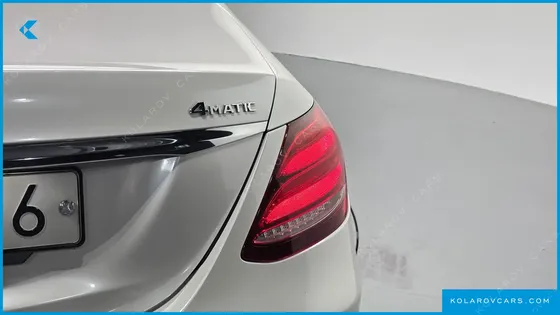 MERCEDES E-CLASS E300 4MATIC EXCLUSIVE