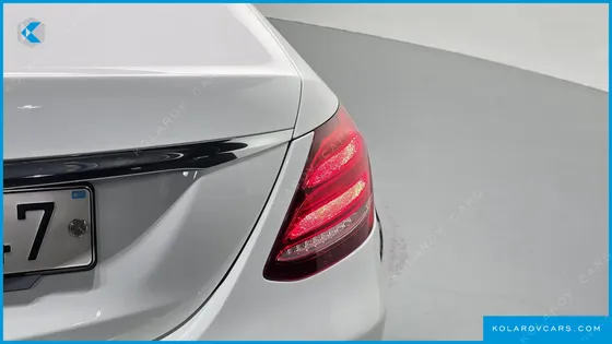 MERCEDES E-CLASS E300 AVANTGARDE