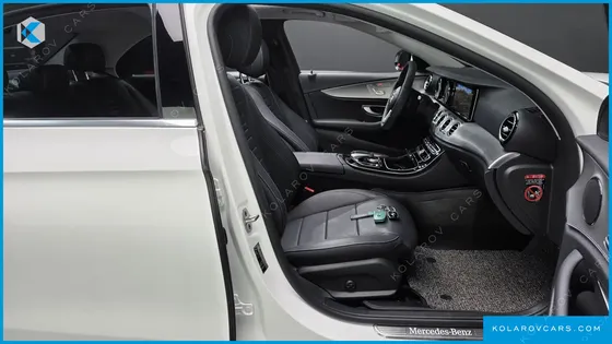 MERCEDES E-CLASS E300 AVANTGARDE