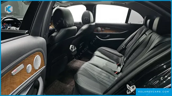 MERCEDES E-CLASS E300E EXCLUSIVE