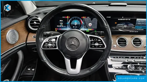 MERCEDES E-CLASS E300E EXCLUSIVE