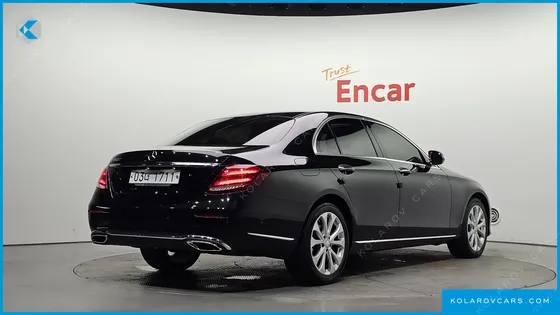 MERCEDES E-CLASS E220D EXCLUSIVE