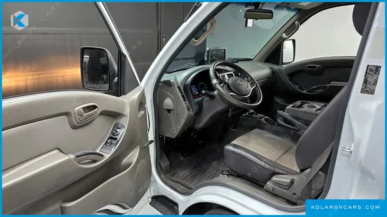 HYUNDAI PORTER II STANDARD CAP CRDI
