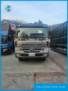 HYUNDAI TRAGO 10X4