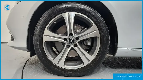 MERCEDES E-CLASS E220D 4MATIC EXCLUSIVE