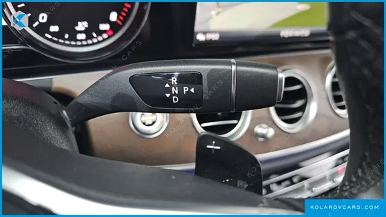 MERCEDES E-CLASS E220D 4MATIC EXCLUSIVE