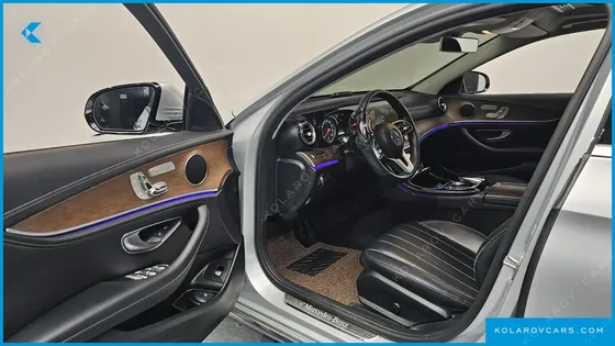 MERCEDES E-CLASS E220D 4MATIC EXCLUSIVE
