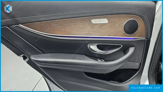 MERCEDES E-CLASS E220D 4MATIC EXCLUSIVE