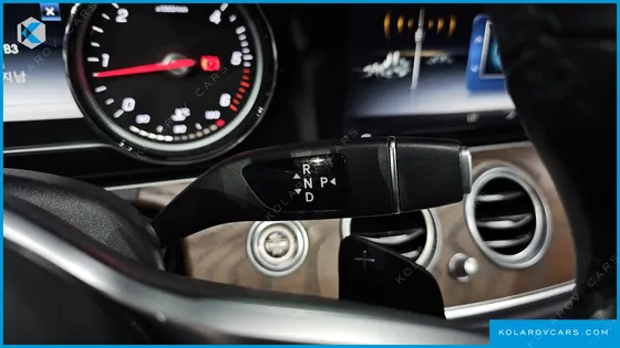 MERCEDES E-CLASS E220D EXCLUSIVE