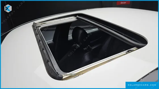 MERCEDES E-CLASS E220D EXCLUSIVE