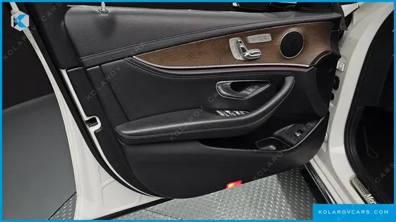 MERCEDES E-CLASS E220D EXCLUSIVE