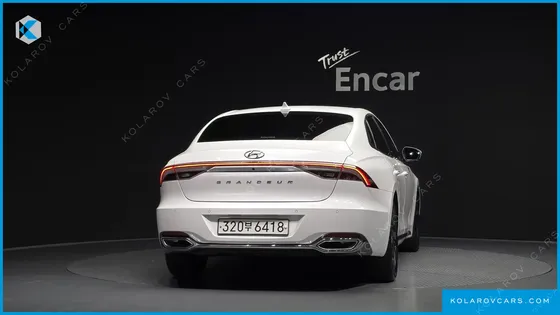 HYUNDAI GRANDEUR LE BLANC