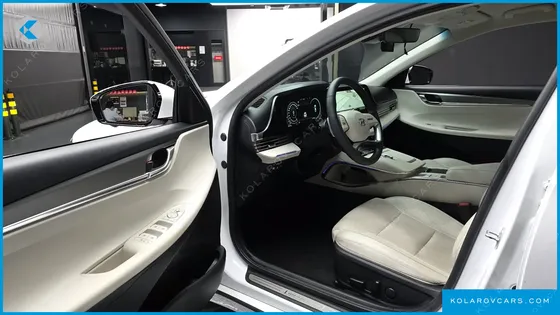 HYUNDAI GRANDEUR LE BLANC
