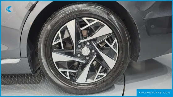 HYUNDAI GRANDEUR EXCLUSIVE
