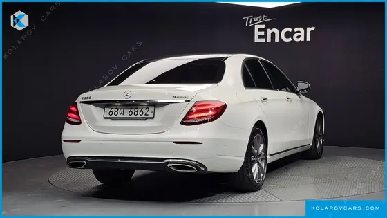 MERCEDES E-CLASS E300 4MATIC AVNATGARDE