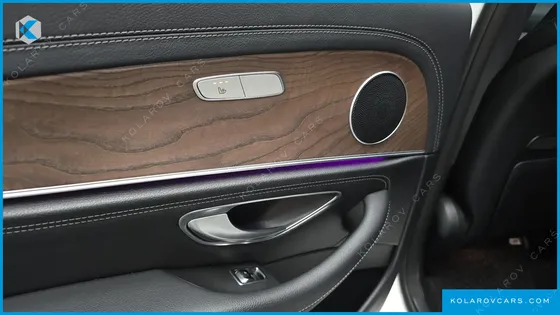 MERCEDES E-CLASS E300 EXCLUSIVE