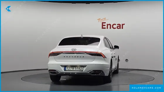 HYUNDAI GRANDEUR LE BLANC
