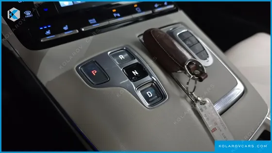 HYUNDAI GRANDEUR LE BLANC
