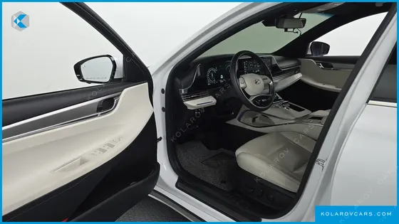 HYUNDAI GRANDEUR LE BLANC