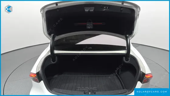 HYUNDAI GRANDEUR LE BLANC