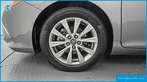 TOYOTA CAMRY 2.5 XLE