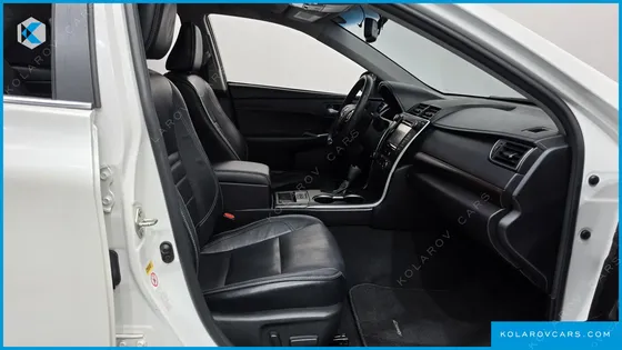 TOYOTA CAMRY 2.5 XLE