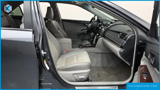 TOYOTA CAMRY 2.5 XLE