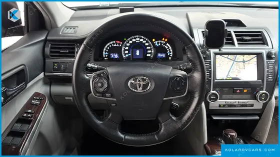 TOYOTA CAMRY 2.5 XLE