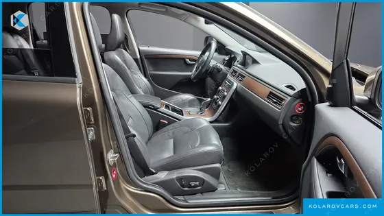 VOLVO XC70 D5