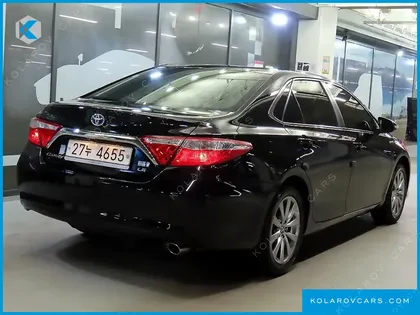 TOYOTA CAMRY HYBRID LE