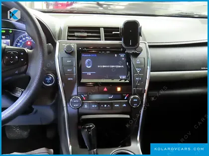 TOYOTA CAMRY HYBRID LE