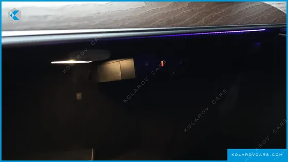 MERCEDES E-CLASS E300 4MATIC EXCLUSIVE