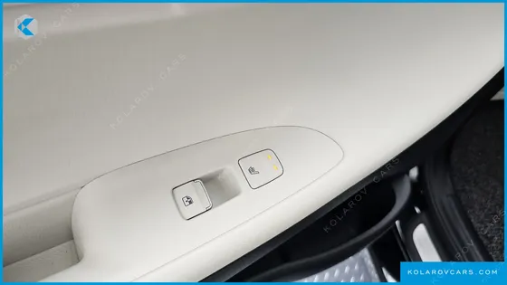 HYUNDAI GRANDEUR LE BLANC