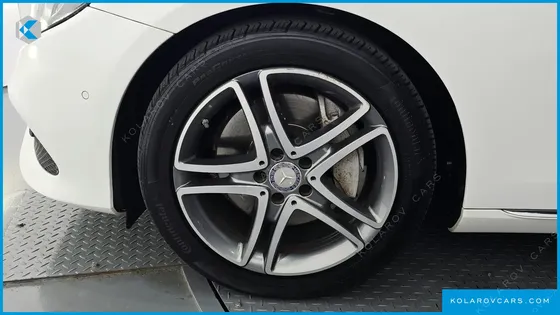 MERCEDES E-CLASS E300 AVANTGARDE