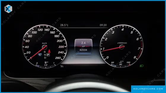 MERCEDES E-CLASS E300 4MATIC EXCLUSIVE