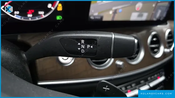 MERCEDES E-CLASS E300 4MATIC EXCLUSIVE