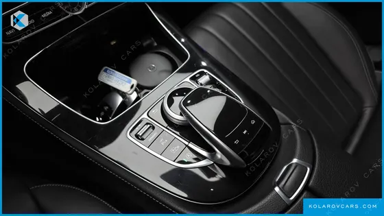 MERCEDES E-CLASS E220D 4MATIC EXCLUSIVE