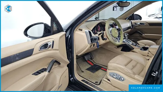 PORSCHE CAYENNE 4.8 TURBO