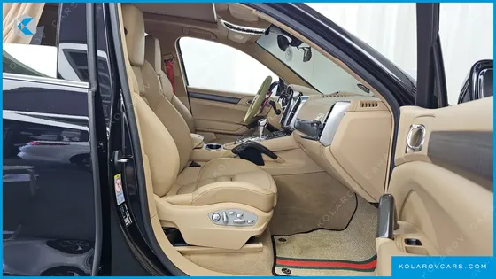 PORSCHE CAYENNE 4.8 TURBO