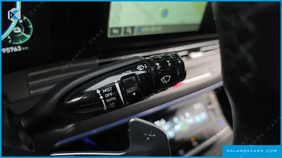 HYUNDAI GRANDEUR LE BLANC