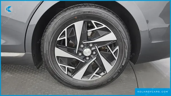 HYUNDAI GRANDEUR LE BLANC