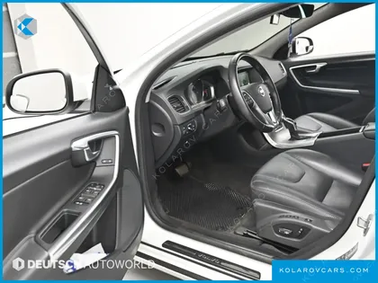 VOLVO V60 D3