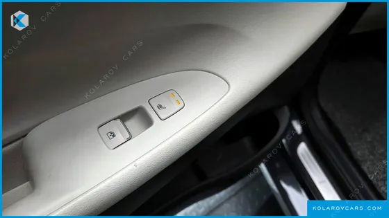 HYUNDAI GRANDEUR LE BLANC
