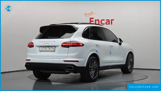 PORSCHE CAYENNE 3.0 DIESEL PLATIUM EDITION