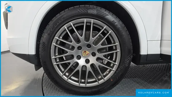PORSCHE CAYENNE 3.0 DIESEL PLATIUM EDITION